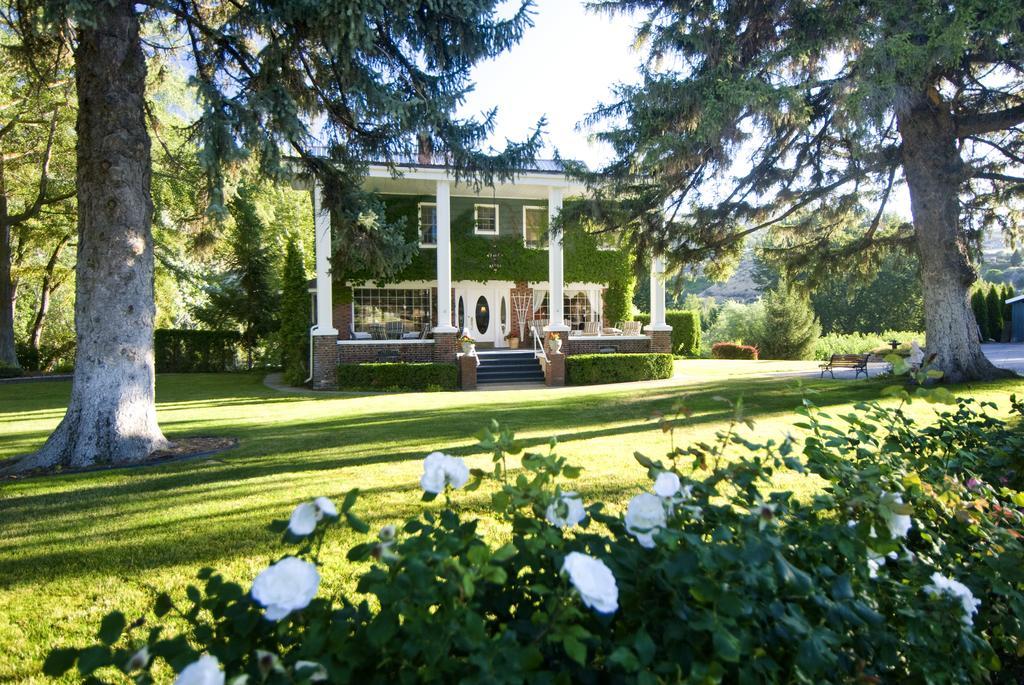Warm Springs Inn & Winery Sunnyslope Exterior photo
